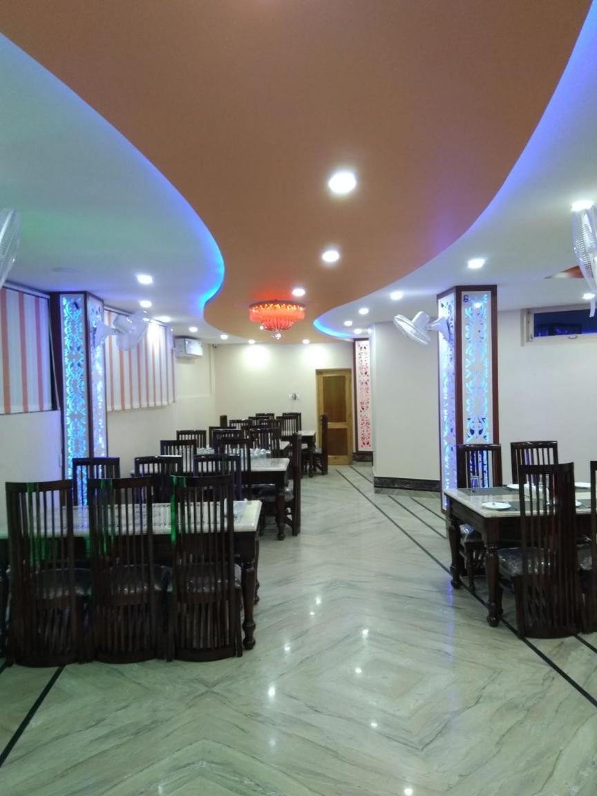 Hotel Sky Bule & Restaurant Khas Nagrota Esterno foto
