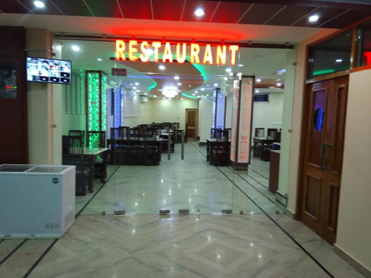 Hotel Sky Bule & Restaurant Khas Nagrota Esterno foto